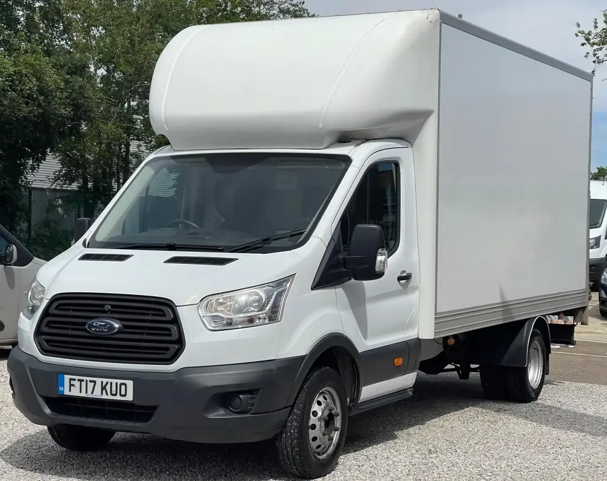 Used Ford Transit 125 HP (91 kW) 2017 White Cabriolet