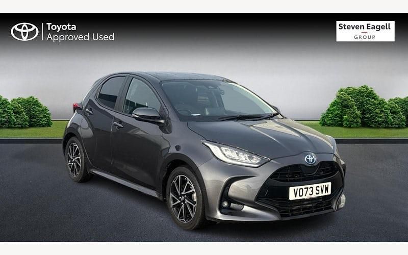 Used Toyota Yaris Hybrid Design 116 HP (85 kW) 2025 Hatchback