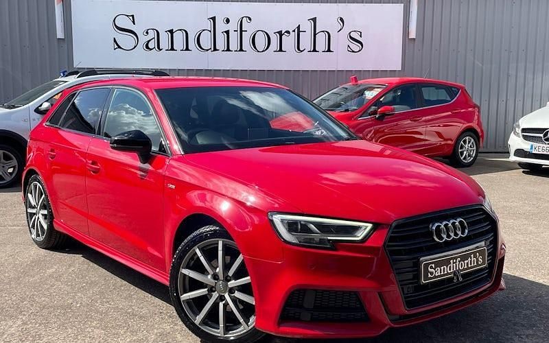 Usado Audi A3 Sportback Black Edition 116 HP (85 kW) 2018 Citadino