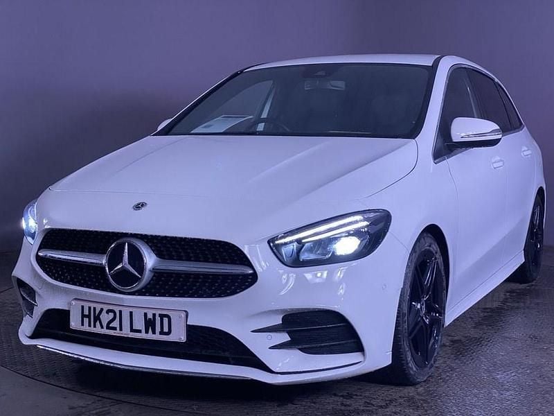 Used Mercedes B200 Executive 163 HP (119 kW) 2021 White MPV