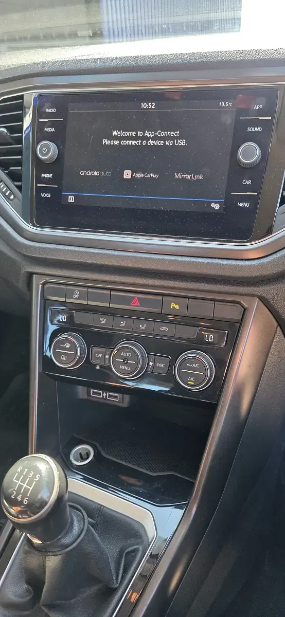 Used VW T-Roc SE 115 HP (84 kW) 2019 Grey SUV