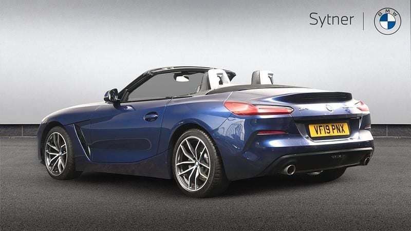 Used BMW Z4 Sport Line 194 HP (142 kW) 2019 Blue Cabriolet