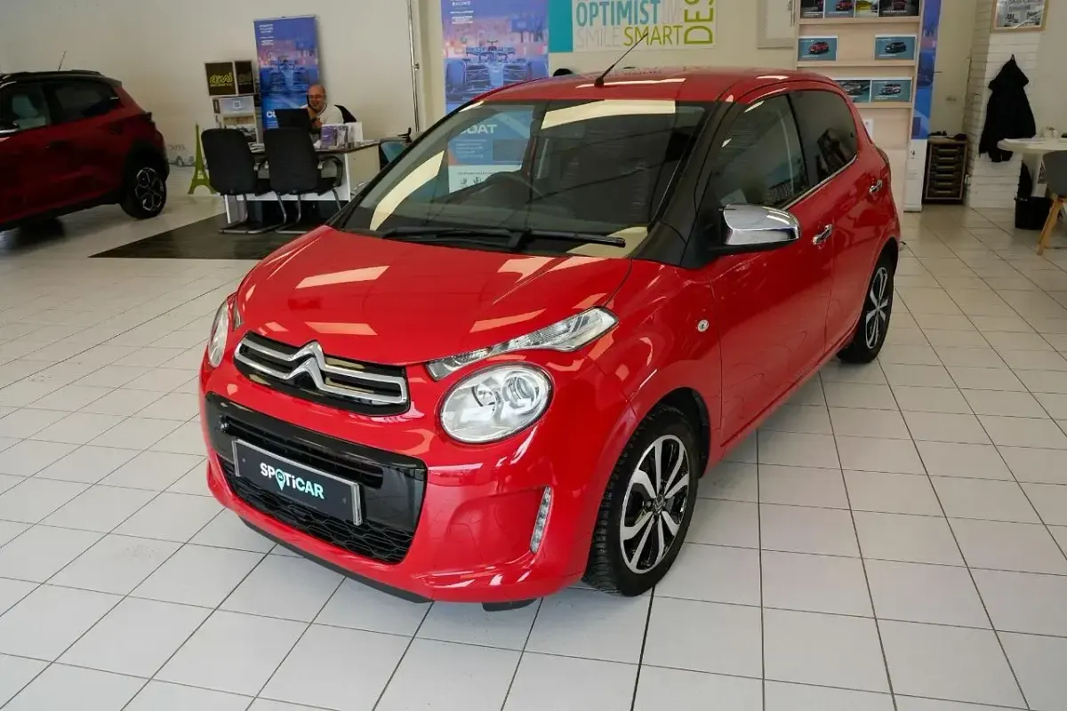 Used Citroën C1 Shine 71 HP (52 kW) 2021 Red Hatchback