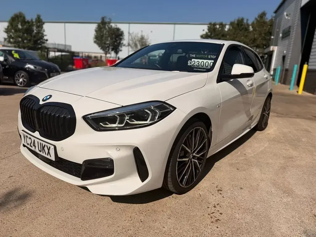 Used BMW 116 M Sport 116 HP (85 kW) 2024 White Hatchback