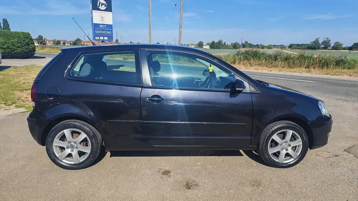 Used VW Polo Match 60 HP (44 kW) 2008 Black Hatchback