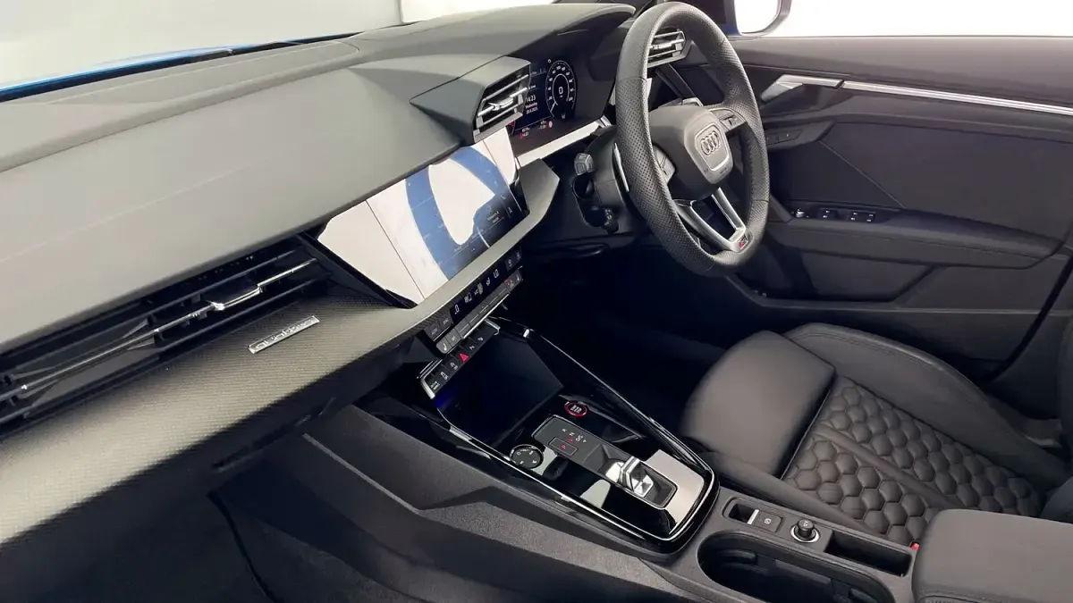 Used Audi RS3 Comfort 400 HP (294 kW) 2023 Blue Sedan