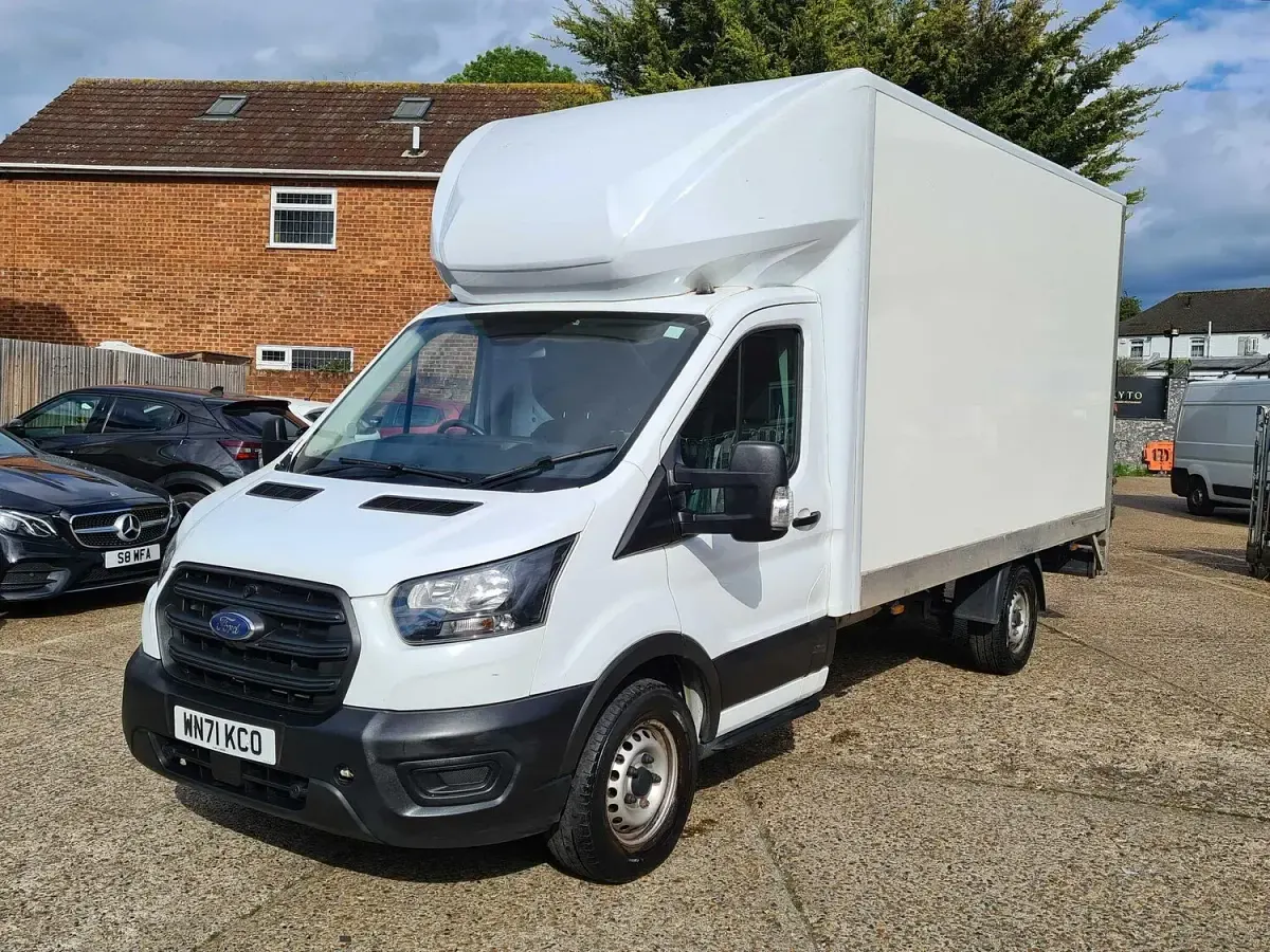 Used Ford Transit S 130 HP (95 kW) 2021 White Van