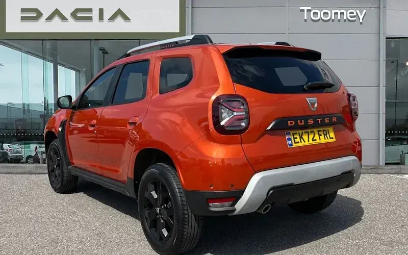 Used Dacia Duster Extreme 90 HP (66 kW) 2022 Orange SUV