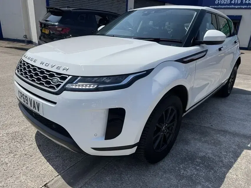 Used Land Rover Range Rover evoque S 150 HP (110 kW) 2019 White SUV