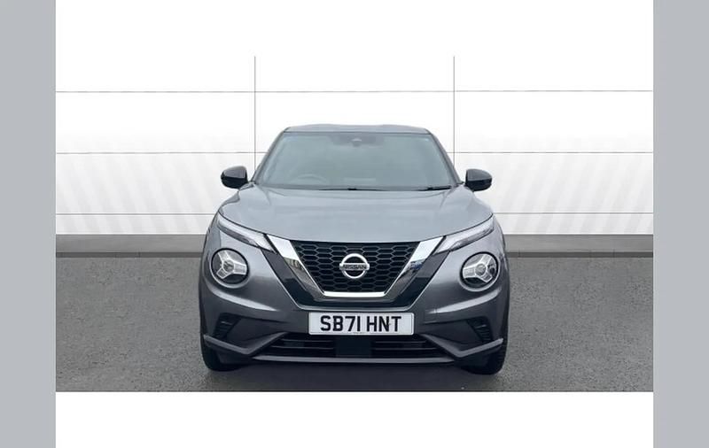 Used Nissan Juke N-Connecta 114 HP (83 kW) 2022 Grey SUV