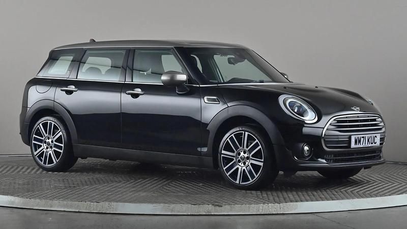 Used Mini Cooper Clubman Exclusive 136 HP (100 kW) 2022 Black Estate