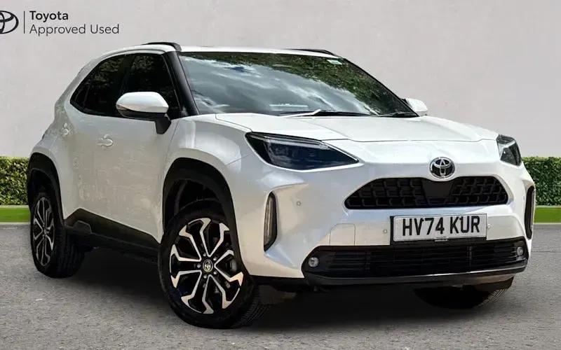 Used Toyota Yaris Hybrid Design 116 HP (85 kW) 2026 Estate