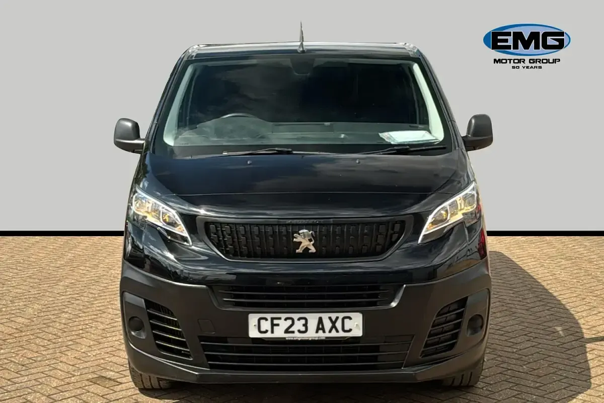 Used Peugeot Expert Premium 100 HP (73 kW) 2023 Black Van