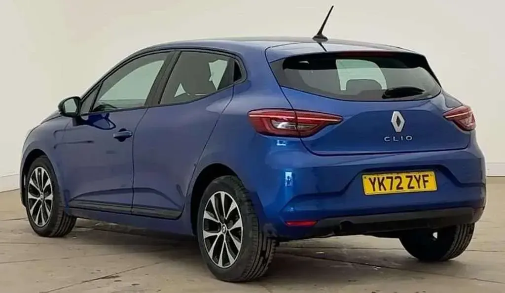Used Renault Clio Evolution 2023 Blue Hatchback