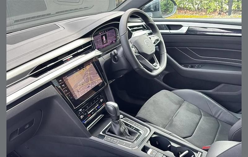 Used VW Arteon R-line 147 HP (108 kW) 2021 Black Estate