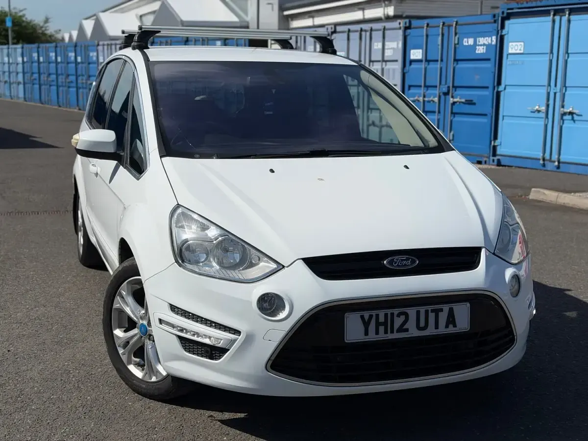 Used Ford S-MAX Titanium 140 HP (102 kW) 2012 White MPV