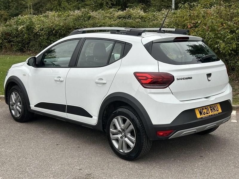 Used Dacia Sandero Comfort 90 HP (66 kW) 2021 White Hatchback