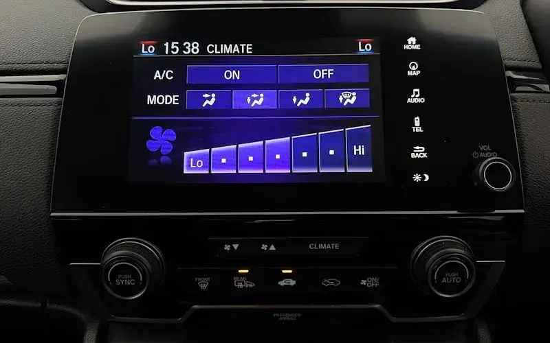 Used Honda CR-V SE 184 HP (135 kW) 2020 Blue SUV