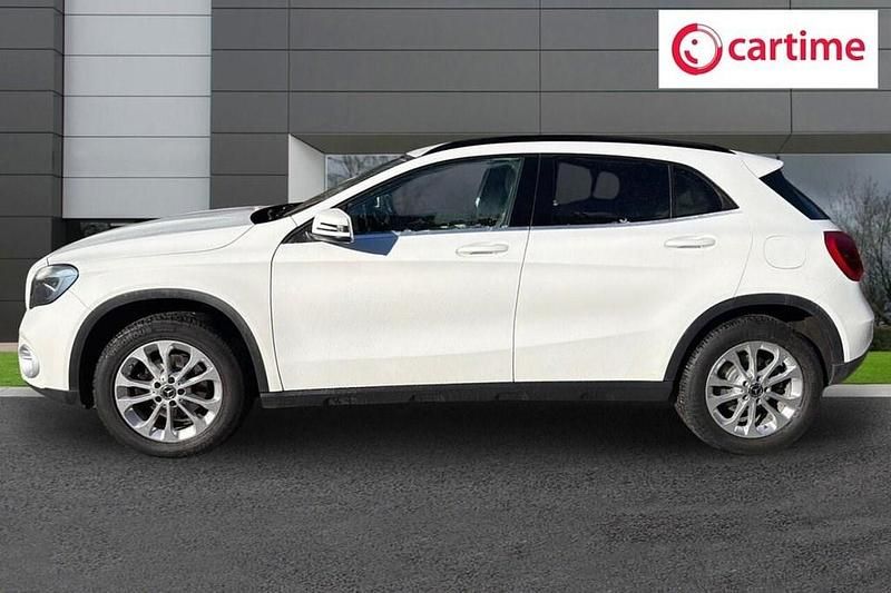 Used Mercedes GLA200 SE 156 HP (114 kW) 2018 White SUV
