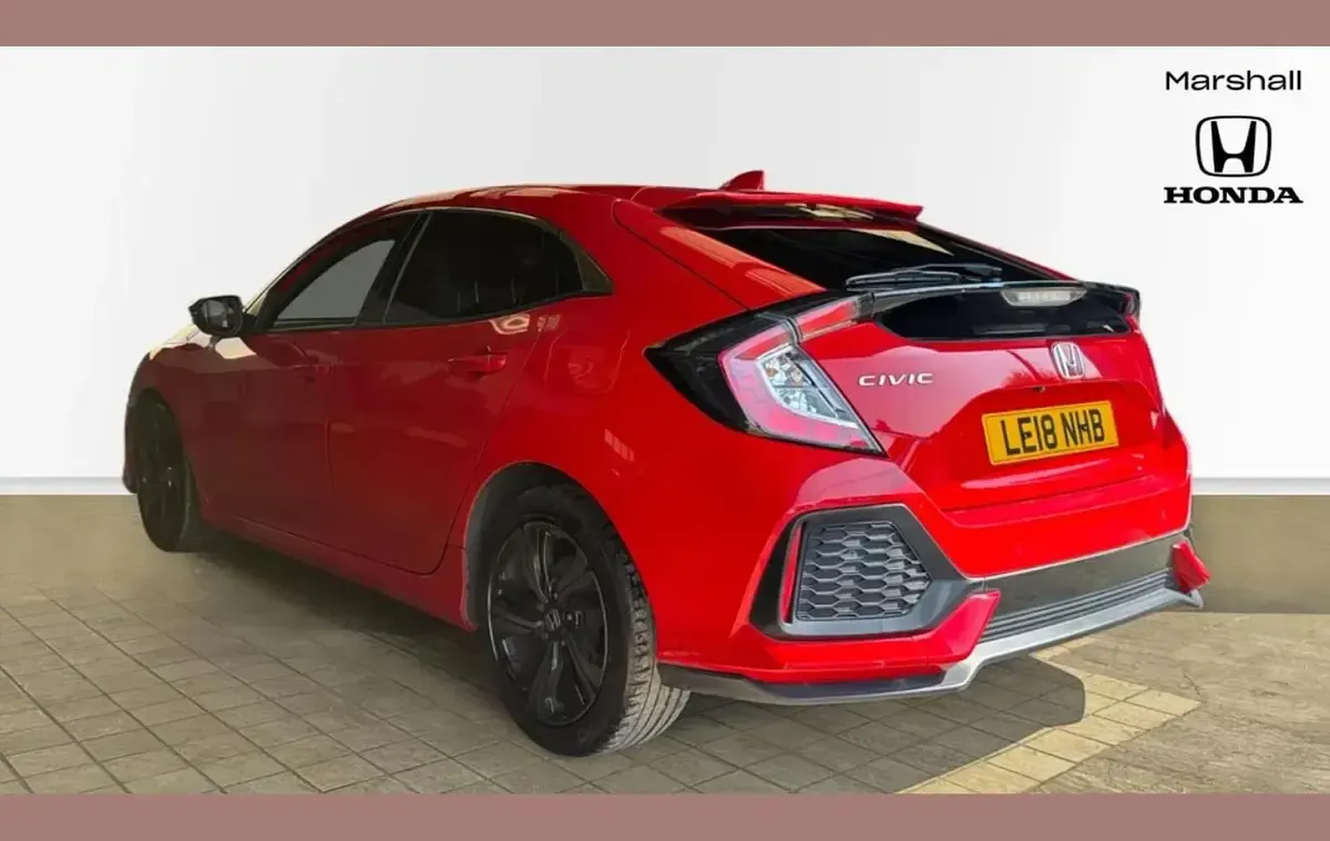 Used Honda Civic SR 126 HP (92 kW) 2018 Red Hatchback