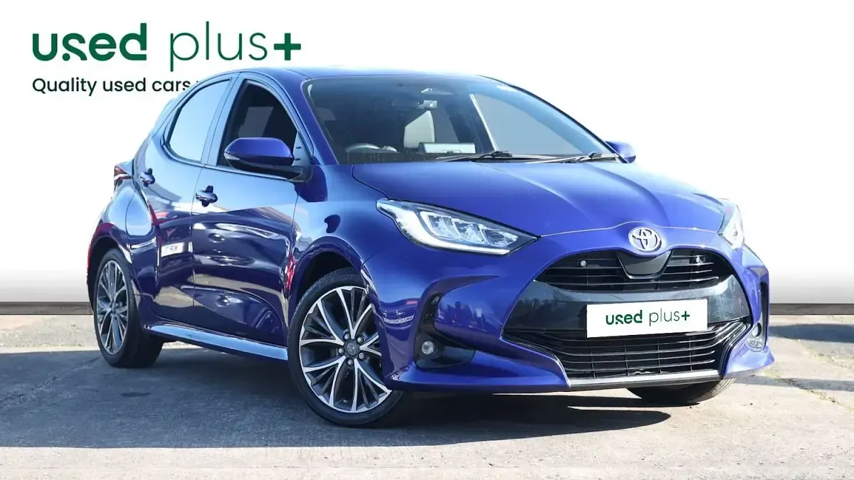 Used Toyota Yaris 116 HP (85 kW) 2024 Blue Hatchback