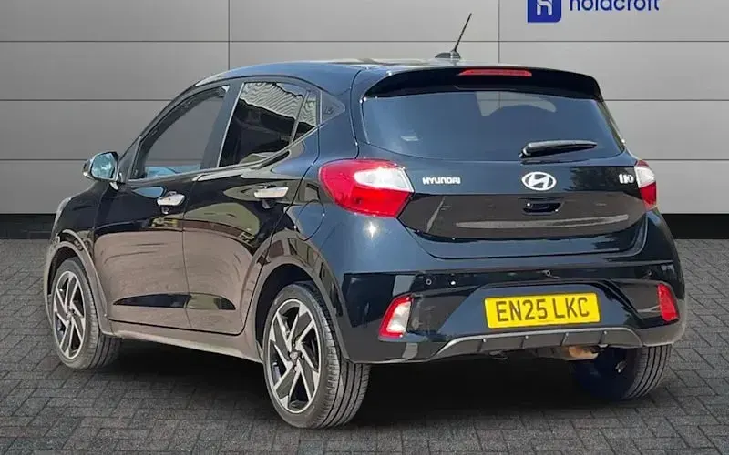 Used Hyundai i10 Premium 79 HP (58 kW) 2026 Hatchback