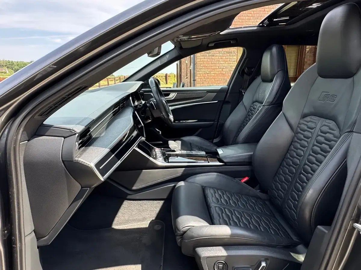 Used Audi RS6 Comfort 600 HP (441 kW) 2021 Grey Estate