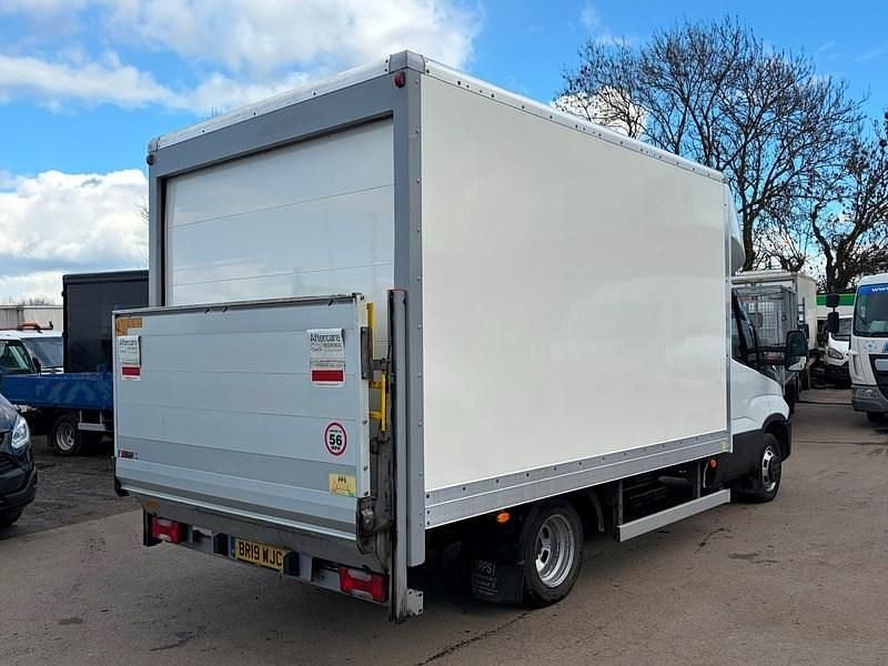 Used Iveco Daily 180 HP (132 kW) 2019 White