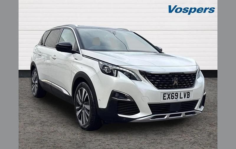 White Used 2019 Peugeot 5008 Premium SUV | £20,990 (Fair price) - Image 1/3