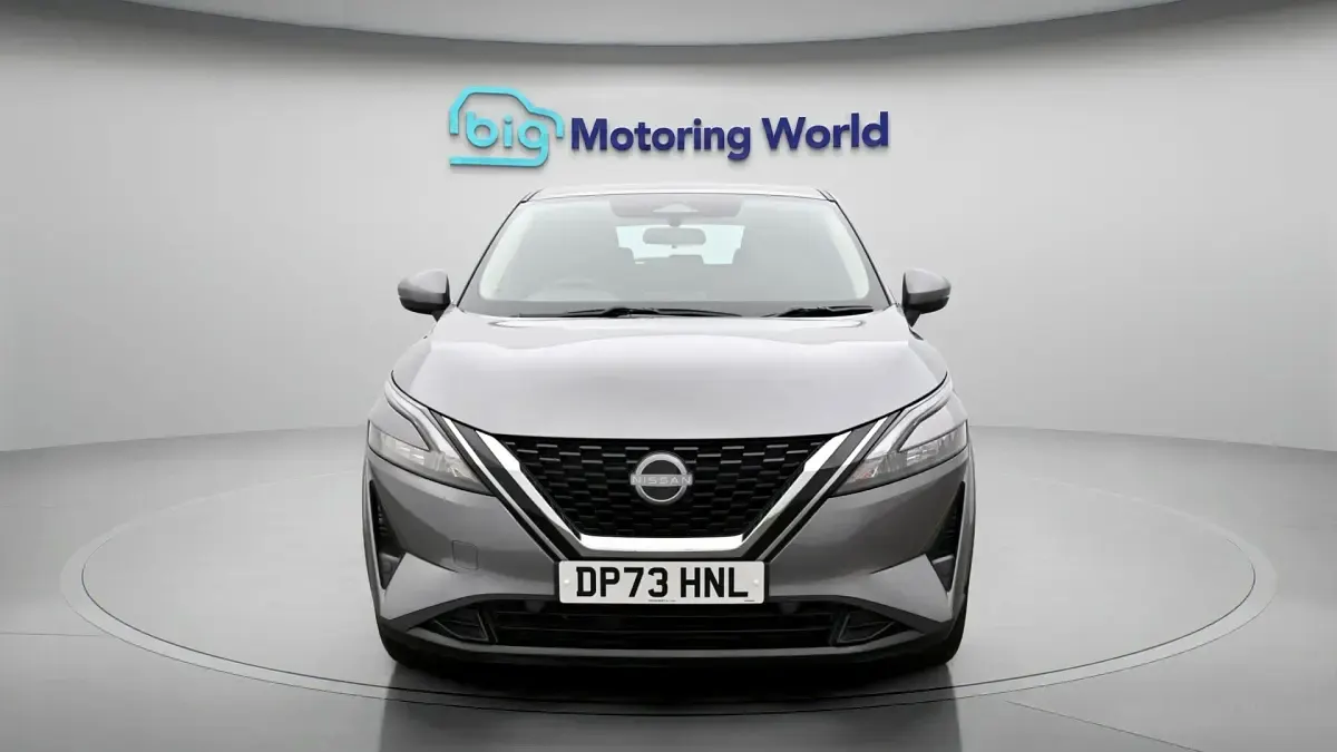 Used Nissan Qashqai Acenta Premium 140 HP (102 kW) 2024 Grey SUV