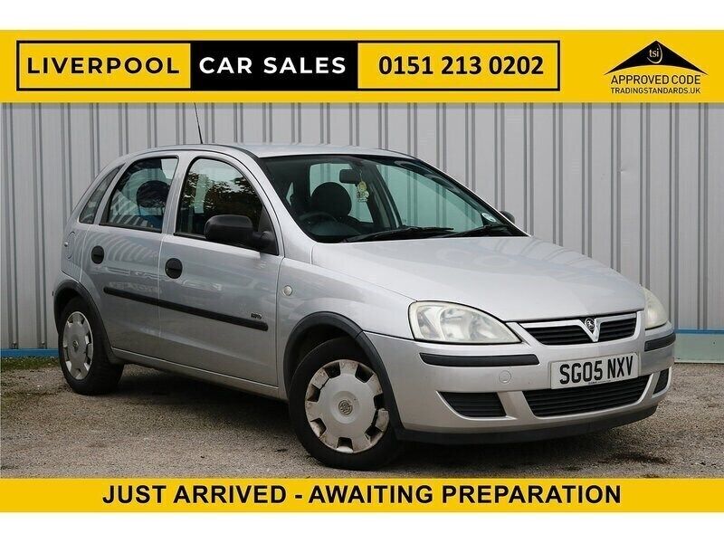 Silver Used 2005 Vauxhall Corsa Hatchback | £1,795 (Fair price) - Image 1/1