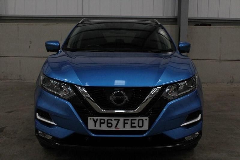 Used Nissan Qashqai N-Connecta 110 HP (80 kW) 2017 Blue SUV
