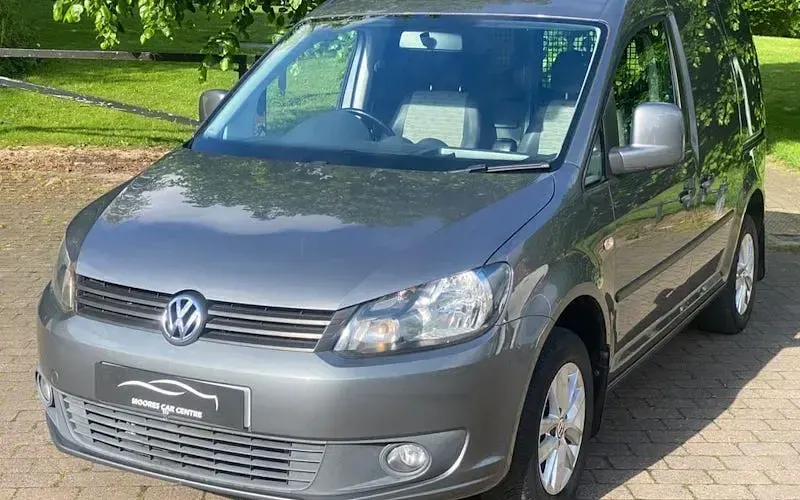 Used VW Caddy Highline 102 HP (75 kW) 2014 MPV