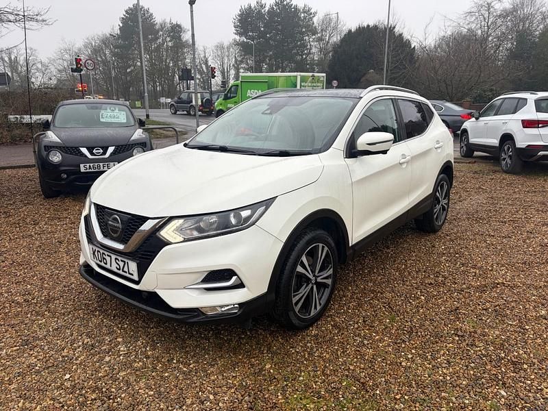 Used Nissan Qashqai N-Connecta 2018 White SUV