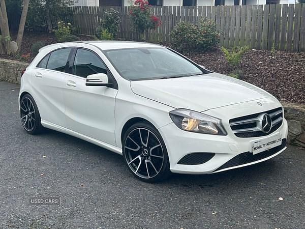 White Used 2013 Mercedes A180 SE Hatchback | £6,490 (A bit pricey) - Image 1/4