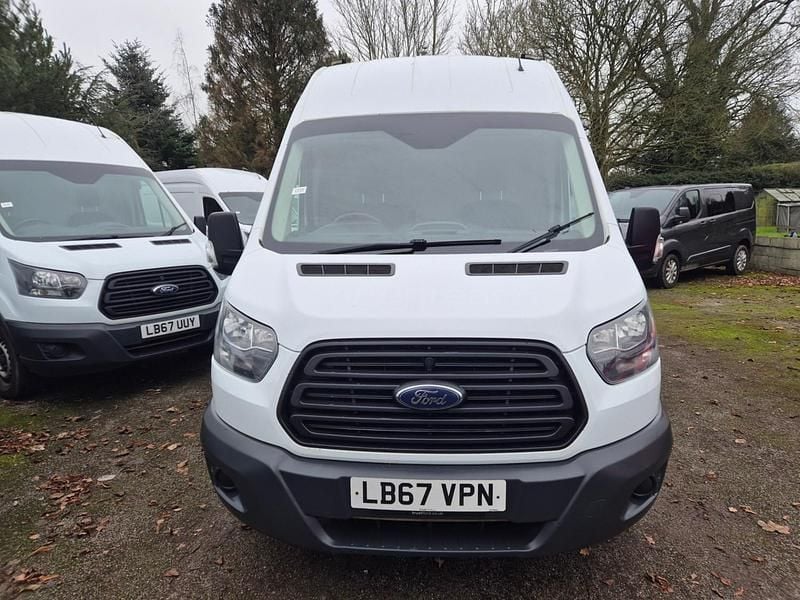Used Ford Transit 130 HP (95 kW) 2018 White MPV