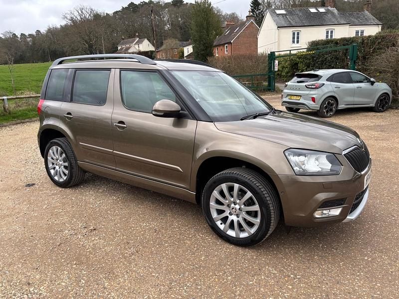 Used Skoda Yeti Elegance 105 HP (77 kW) 2014 Brown SUV