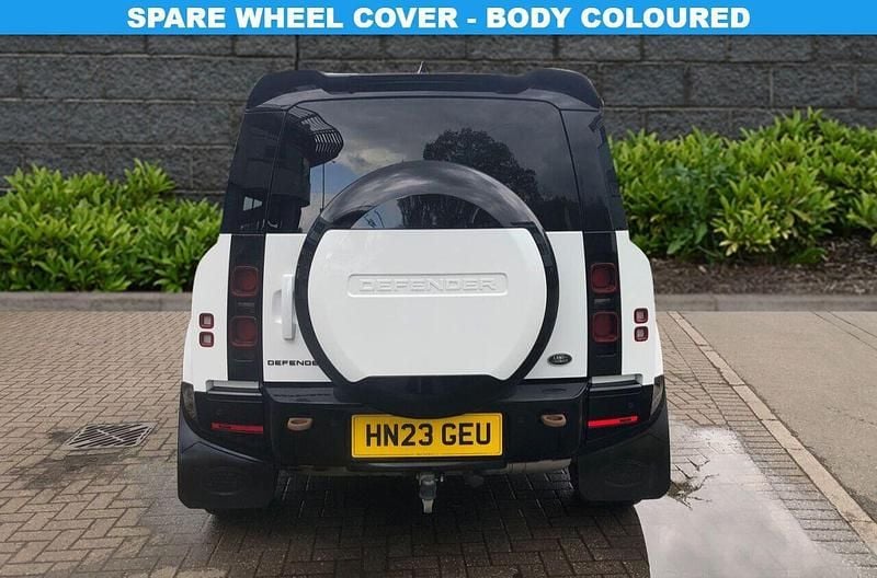 Used Land Rover Defender SE Dynamic 246 HP (180 kW) 2023 White SUV
