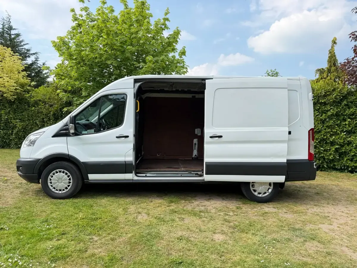 Używany Ford Transit 130 KM (95 kW) 2019 Biały Van