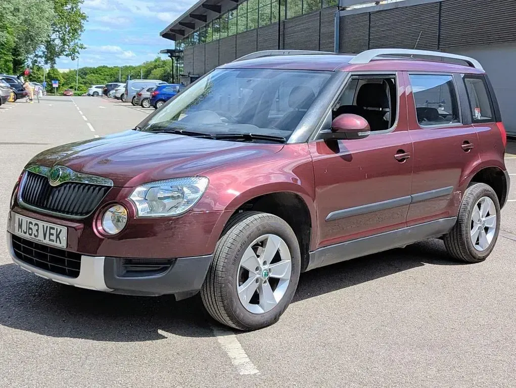 Used Skoda Yeti 2013 Red SUV