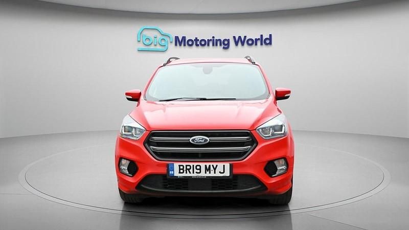 Used Ford Kuga ST-Line 150 HP (110 kW) 2019 Red SUV