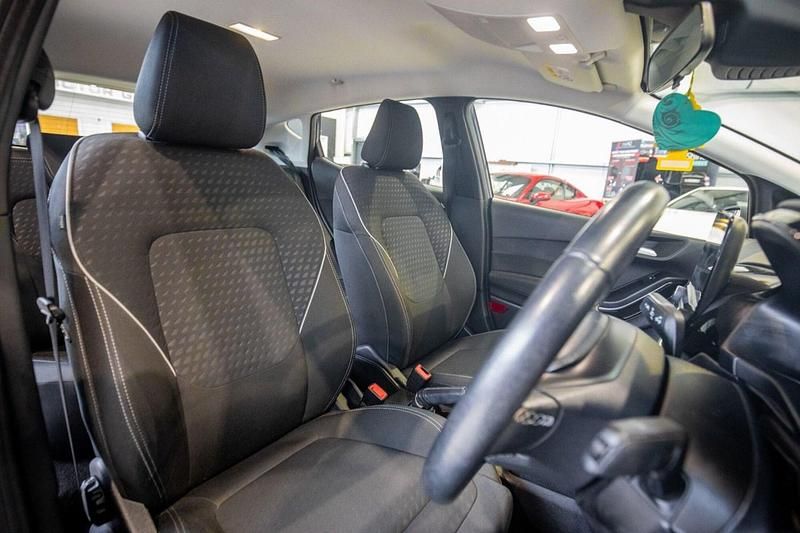 Used Ford Fiesta Zetec 100 HP (73 kW) 2017 Blue Hatchback