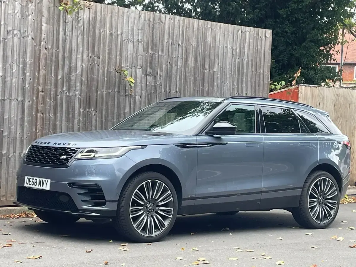 Used Land Rover Range Rover Velar HSE Dynamic 240 HP (176 kW) 2018 Blue SUV