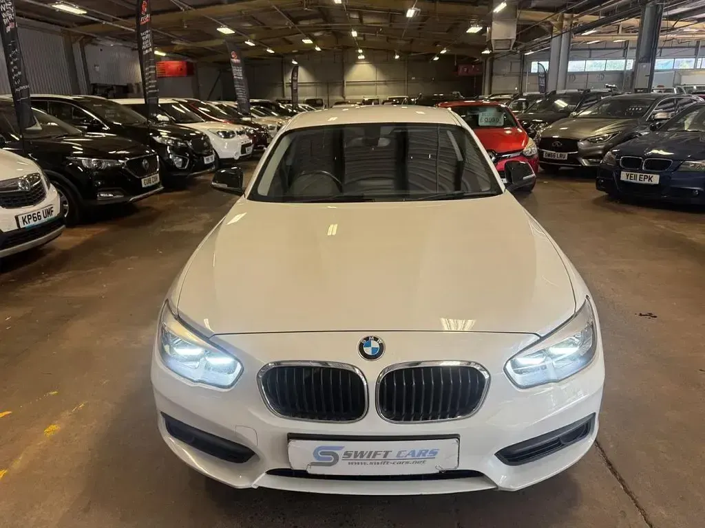 Used BMW 116 Performance 116 HP (85 kW) 2015 White Hatchback