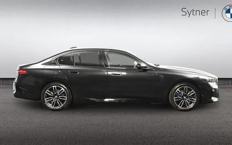 New BMW 530e M Sport 299 HP (219 kW) 2026 Sedan