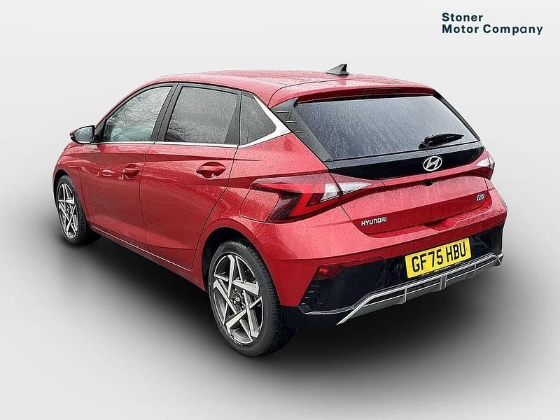 Używany Hyundai i20 Premium 101 KM (74 kW) 2025 Czerwony Hatchback
