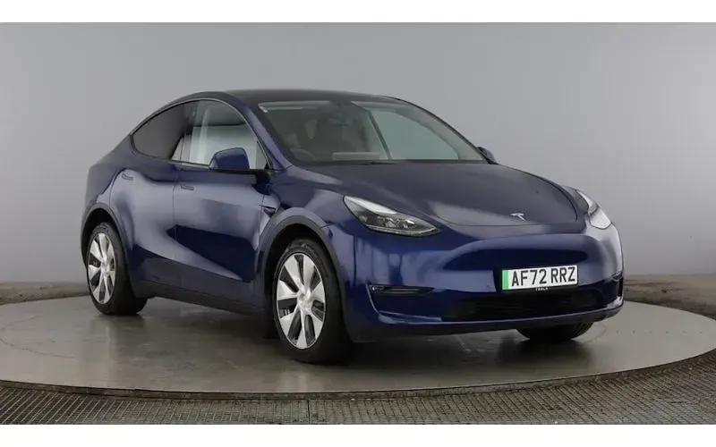 Used Tesla Model Y Long Range AWD 286 kW (389 HP) 2025 SUV