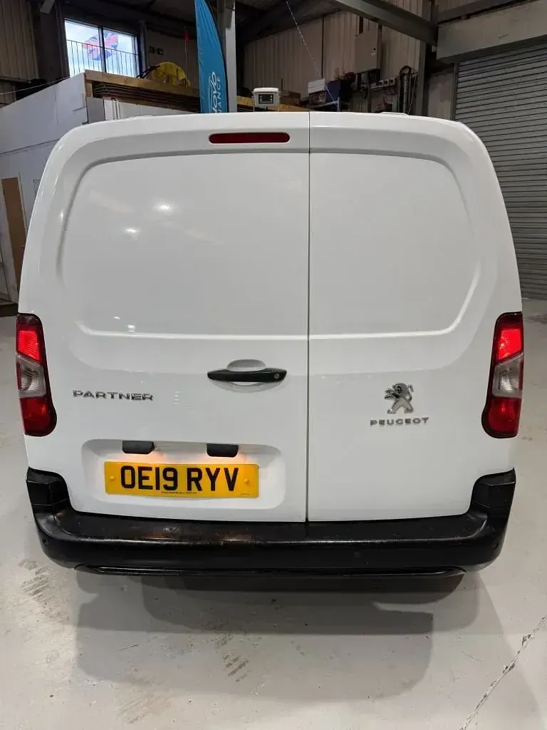 Used Peugeot Partner 2019 White MPV