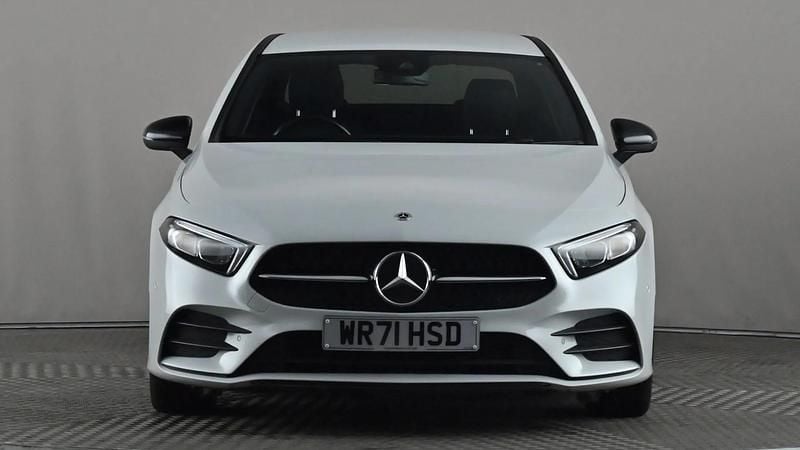 Used Mercedes A180 Executive 136 HP (100 kW) 2022 White Sedan