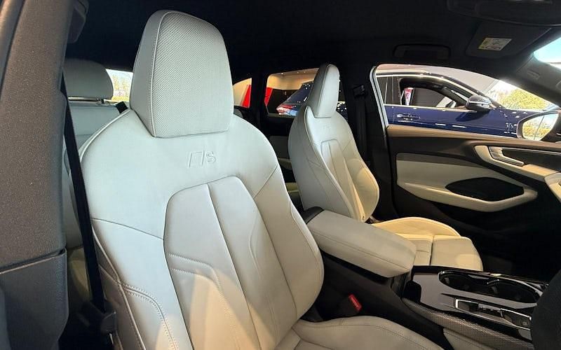 New Audi A6 S-Line 204 HP (150 kW) 2025 Sedan